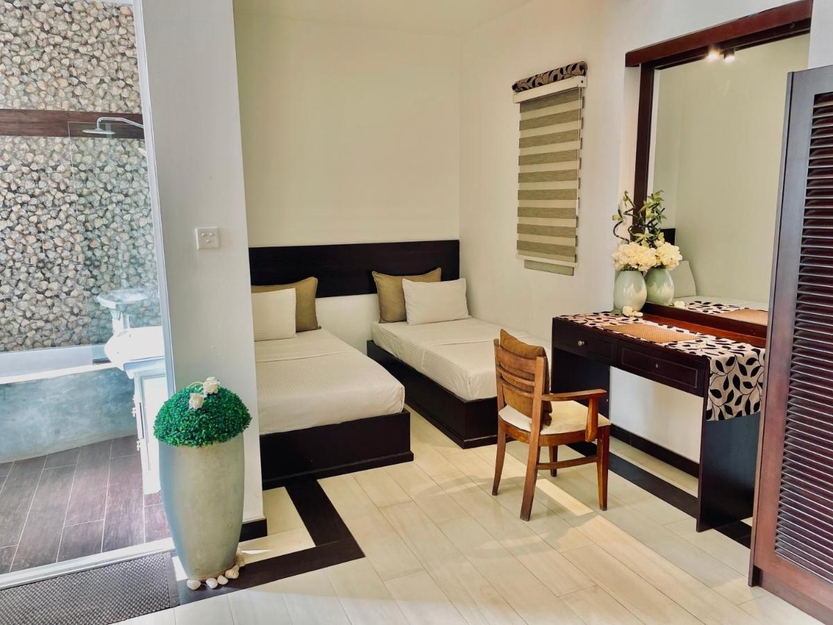 8พลัส โมเทล Hotel เนกอมโบ ภายนอก รูปภาพ