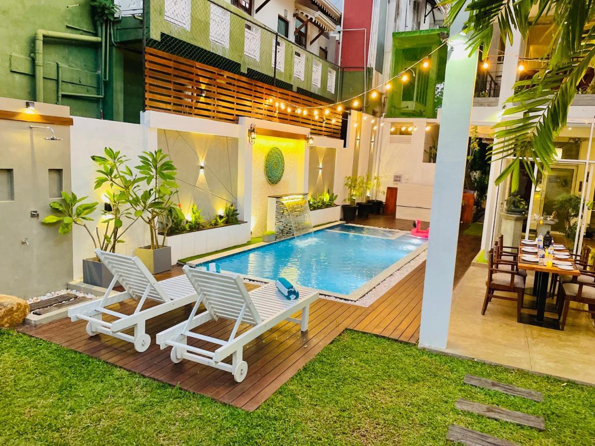 8พลัส โมเทล Hotel เนกอมโบ ภายนอก รูปภาพ