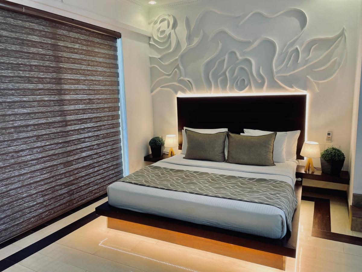 8พลัส โมเทล Hotel เนกอมโบ ภายนอก รูปภาพ