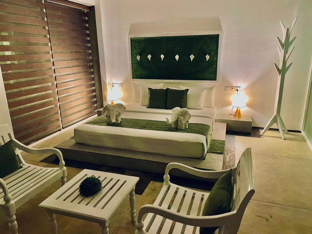8พลัส โมเทล Hotel เนกอมโบ ภายนอก รูปภาพ